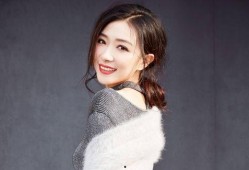 万茜行李爆料视频大全最新,揭秘明星私藏与时尚品味